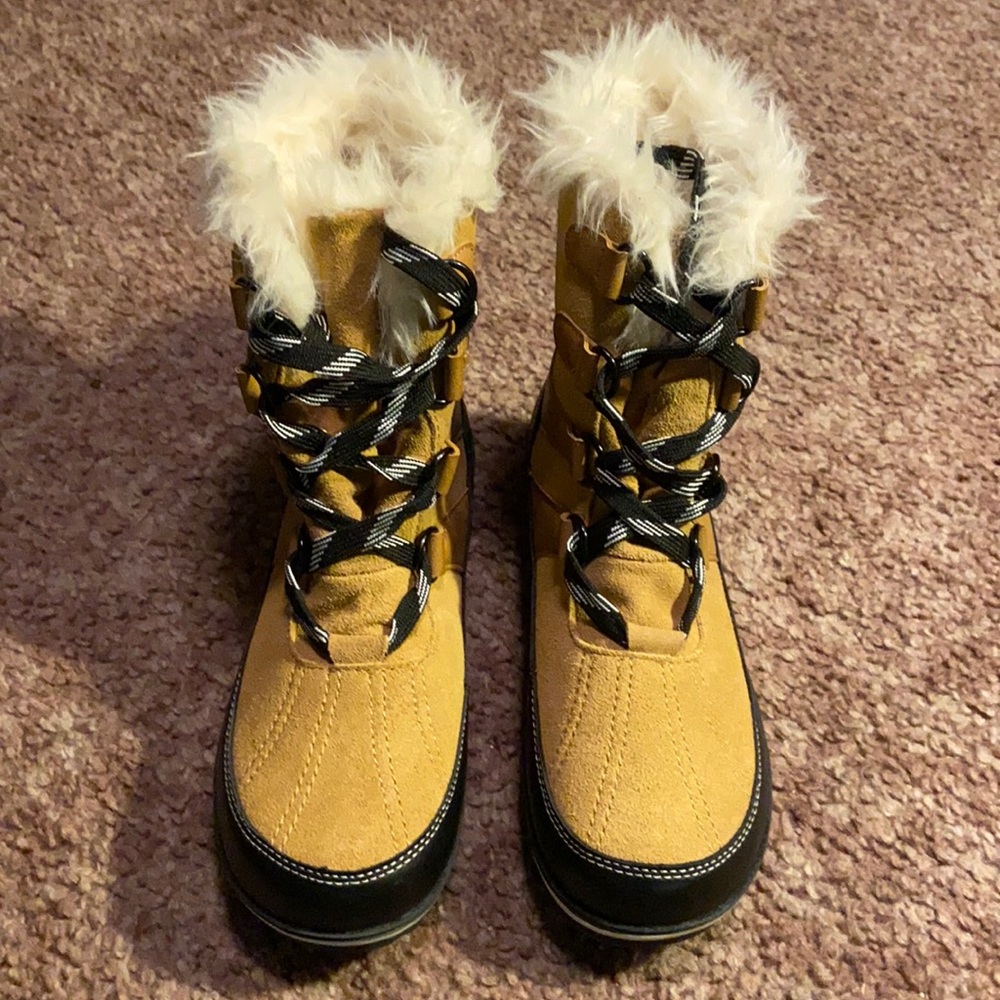 Merona Lace Up Boots Women’s 7 Hardly Worn